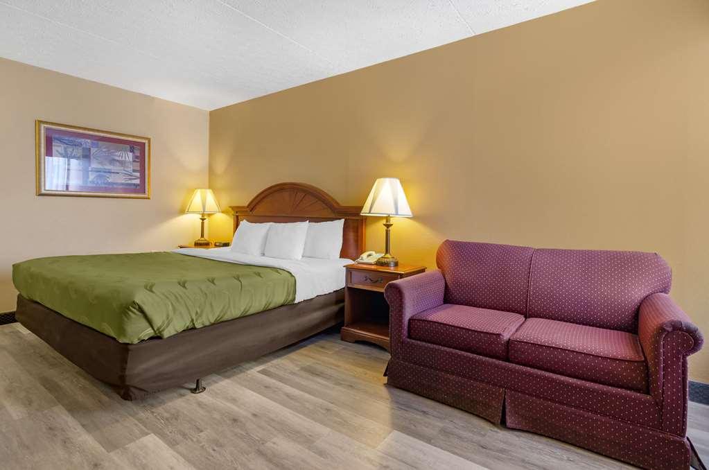 Comfort Inn Near Martinsville Speedway Номер фото