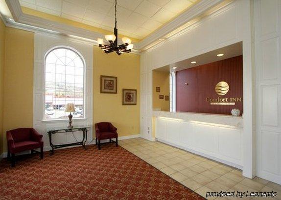 Comfort Inn Near Martinsville Speedway Интерьер фото