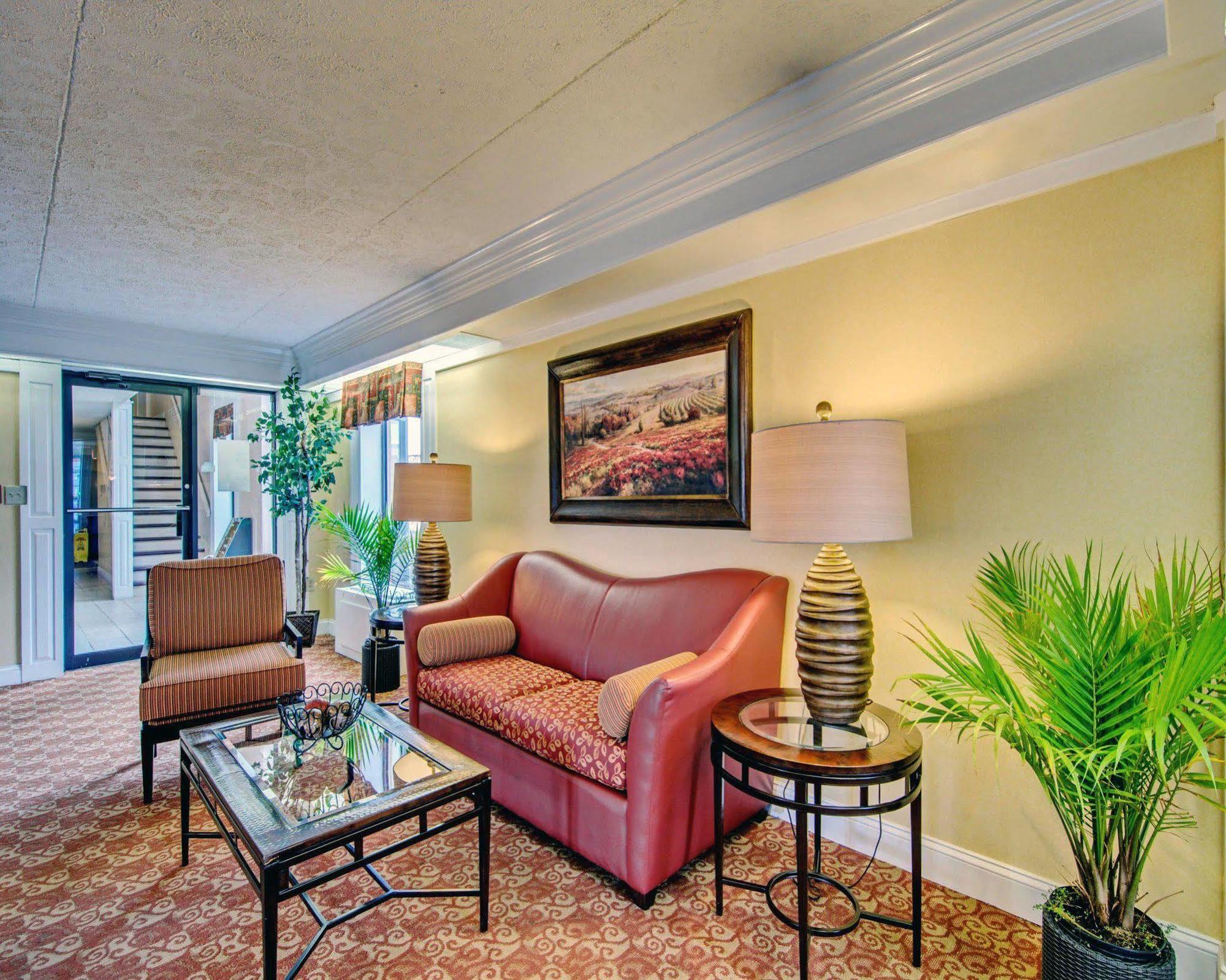Comfort Inn Near Martinsville Speedway Экстерьер фото