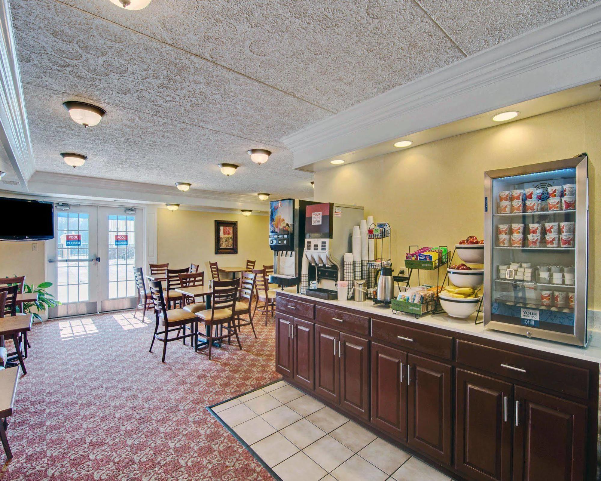 Comfort Inn Near Martinsville Speedway Экстерьер фото