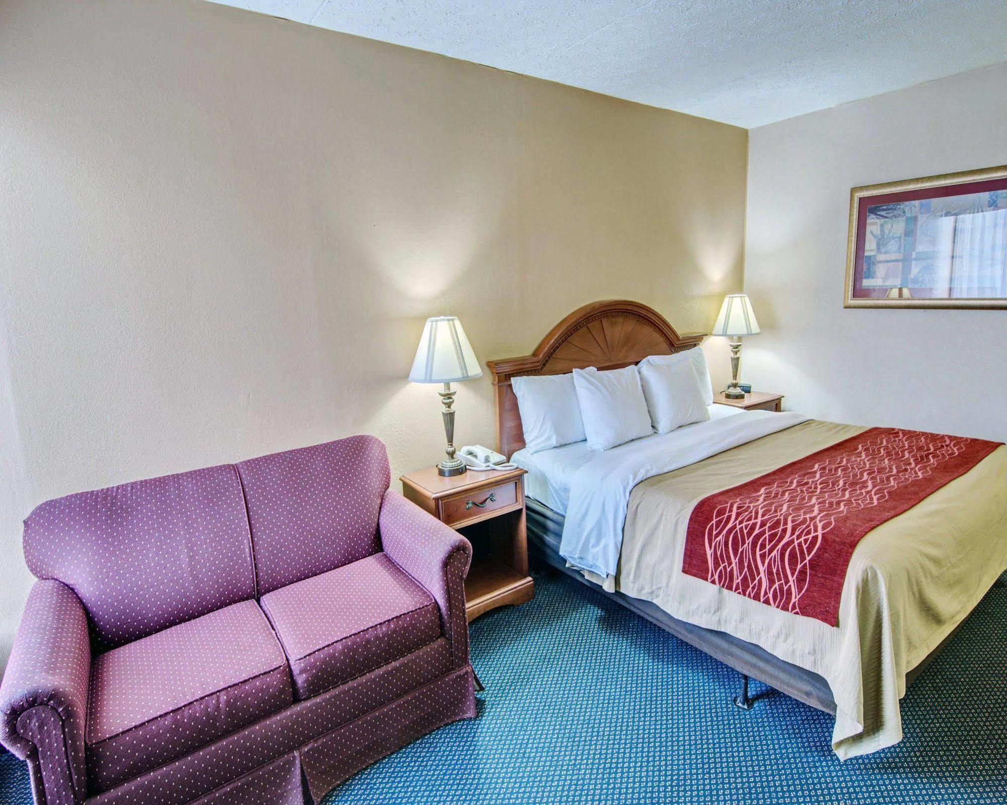 Comfort Inn Near Martinsville Speedway Экстерьер фото
