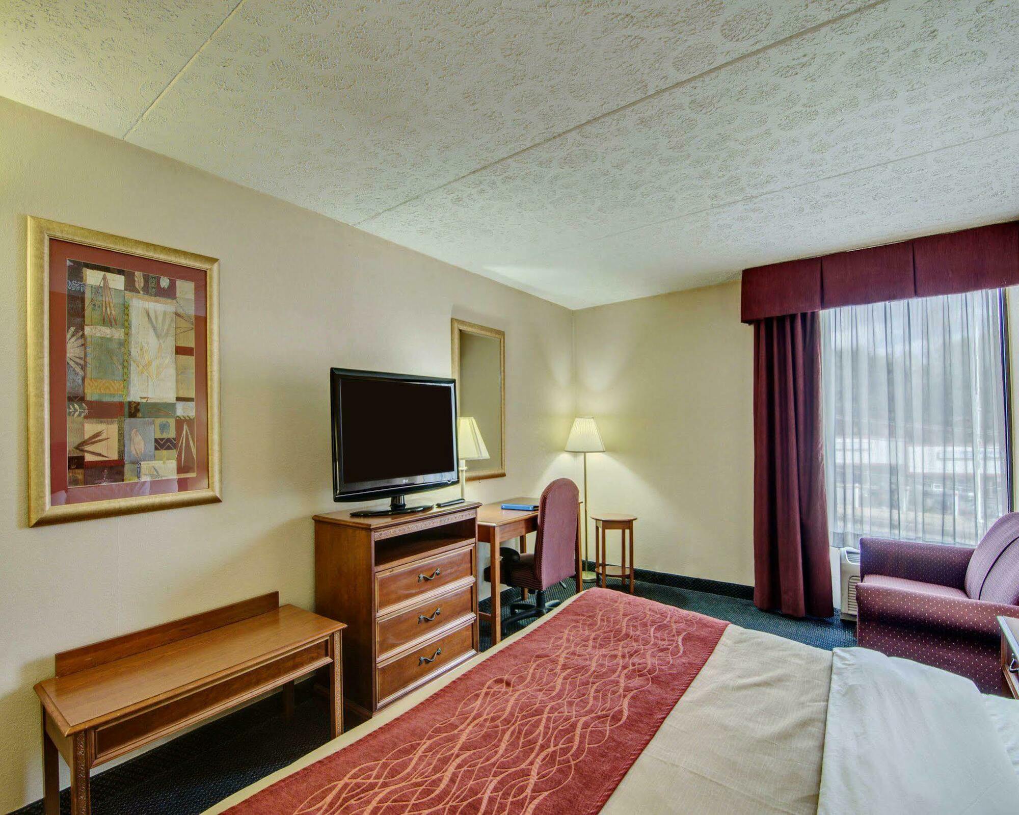 Comfort Inn Near Martinsville Speedway Экстерьер фото