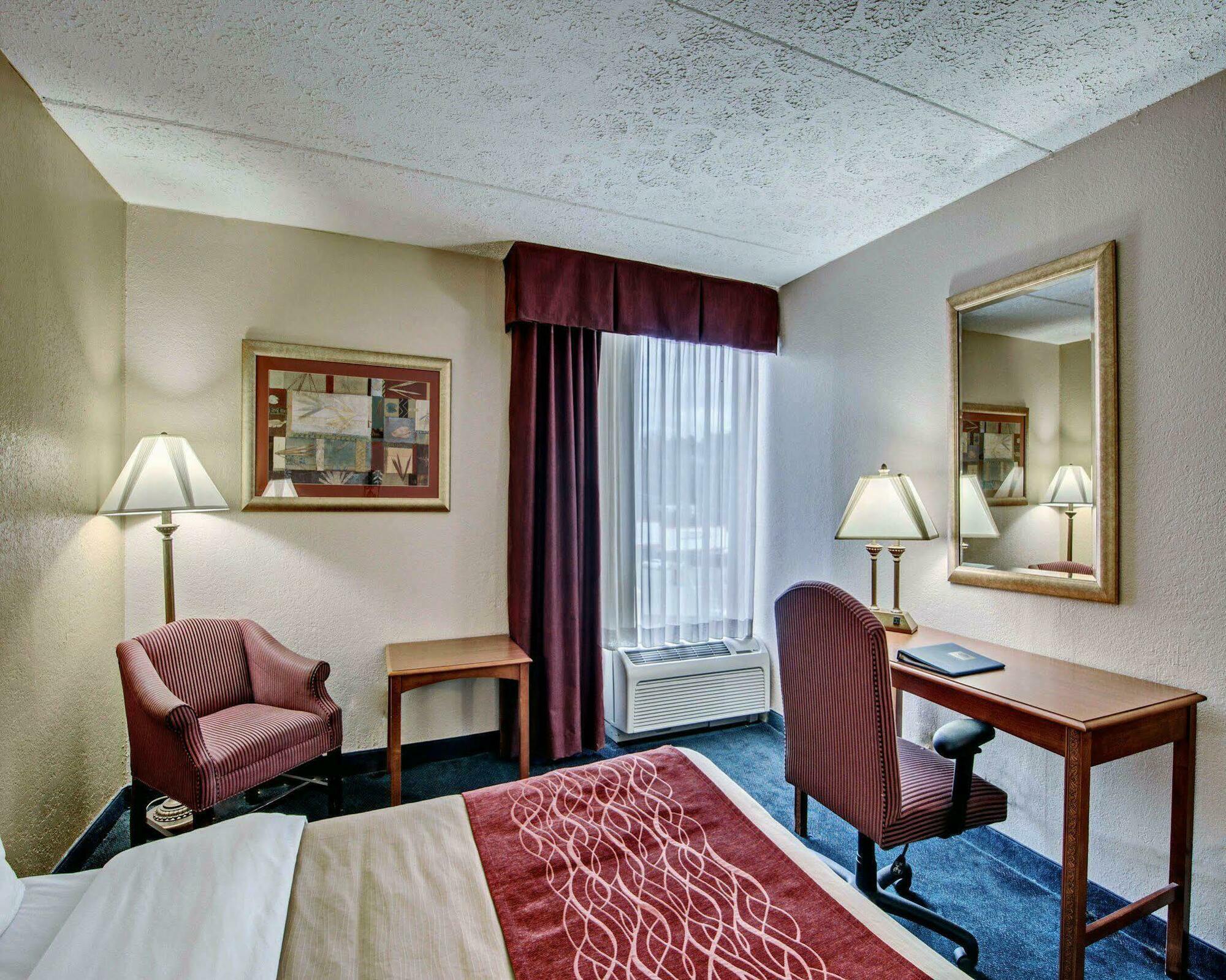 Comfort Inn Near Martinsville Speedway Экстерьер фото
